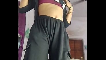 Cowgirl Gaya India: Suami Bikin Bhabhi Menjerit-jerit Dengan Adegan Panas Berbahasa Hindi