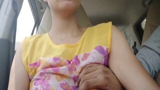 Gairah Liar Di Dalam Mobil: Adegan Panas Di Tempat Umum