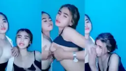 Goyang Dada Abg Lesbi Panas