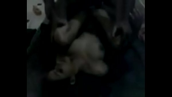 Pasangan India Imut Dan Seksi Bikin Video Mesum, Cek Desi-scandals.com Untuk Yang Lebih Hot