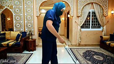 Hijab Ngabuburit, Bantu Majikan Ngentot, Ditelen Semua