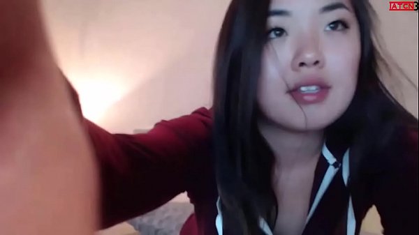 Lingerie Bokong Gadis Asia