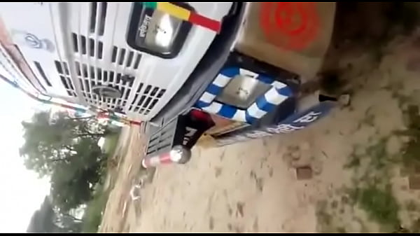 Goyangan Panas Di Dalam Truk