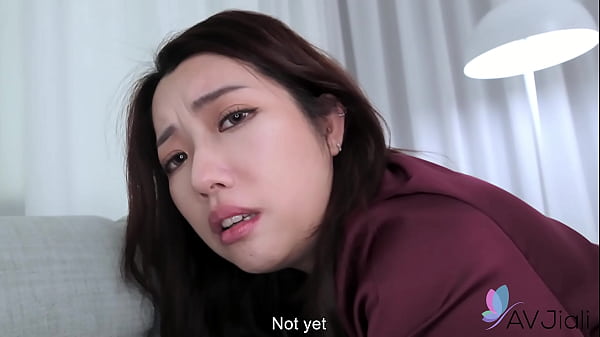 Cici, Istri Orang Seksi, Memainkan Kontol Keras Dengan Tetek Gede.