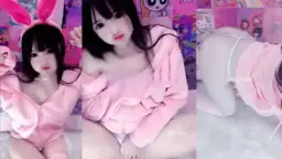 Ara Chuu Pake Jaket Pink Doang, Goyang-goyang Nungging – Foto Sama Video Bokep Arachu Terbaru Yang Bikin Makin Tegang.