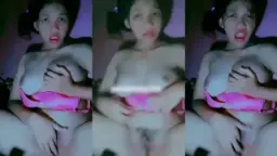 Bocah Montok Nungging Sambil Mainin Tititnya Sendiri