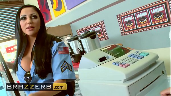 Montok Seragam Bikin Ngaceng – (audrey Bitoni, Honey White, Johnny Sins) – Boston Cream – Brazzers