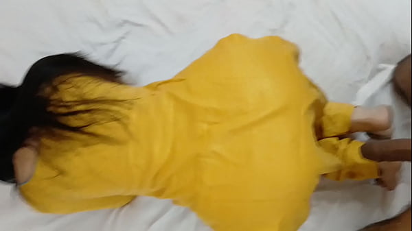 Bokep Tante India Montok Digebrak Sambil Merangkak, Ngentot Gaya Anjing Bikin Makin Nafsu.
