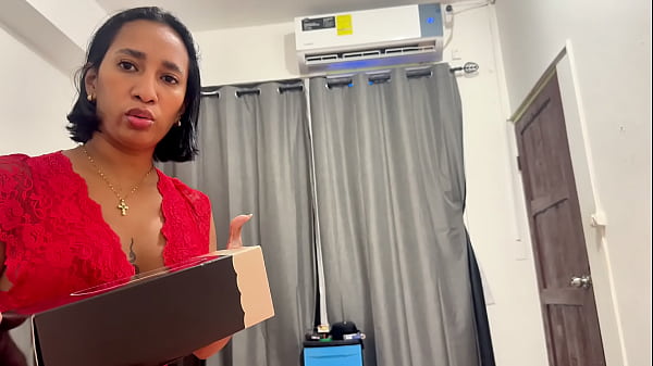 Ibu Tiri Montok Leyne Rodriguez Macet Dan Digenjot Habis-habisan Sama Anak Tiri Yang Lagi Sange Berat.
