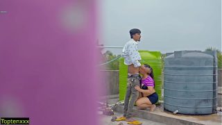 Ngentot Panas Di Atap! Jangan Keluarin Di Dalem, Sayang.