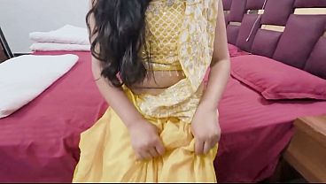 Bhabhi Basgi Deh Ne Apni Gili Chut Se Devar Ke Gusse Ko Shant Kiya
