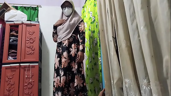 Bu Guru Grebek Murid Lagi Colmek, Langsung Diajak Crot Bareng