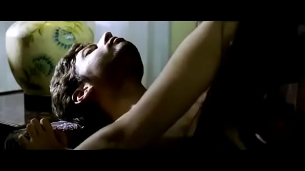 Adegan Panas Dan Menggairahkan Di Film Hindi