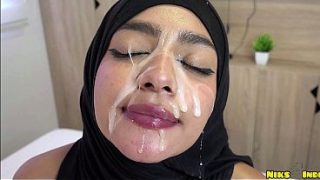 Ngentotin Cewek Hijab Muda Sampe Crot Di Dalem