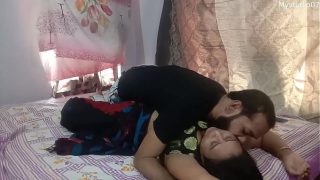 Video Ngentot Kakak Adik Tiri India Paling Hot, Suara Jelas, Musik Bikin Makin Bergairah