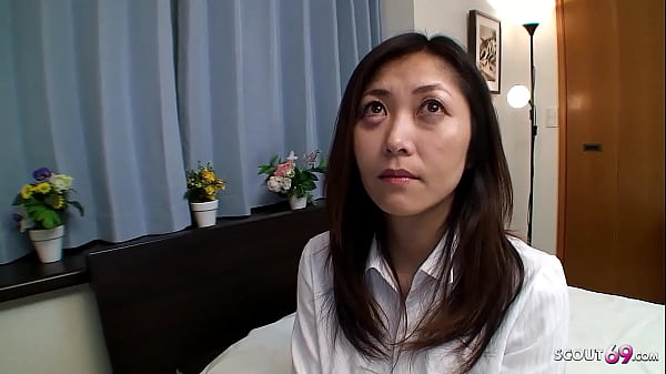 Ibu Tiri Jepang Yang Matang Menggoda Untuk Ngentot Dan Creampie Di Film Jav Tanpa Sensor.