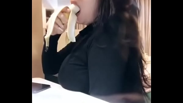 Monica Adhea Ngewe Hot, Bibir Basah Kenceng Nikmatin Kontol, Model Indo Sange Berat.