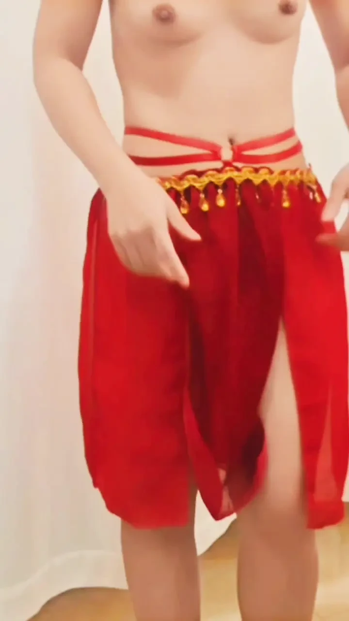 Fucking And Cumming In The Dancer’s Pussy After The Performance