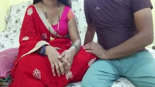 Boudhi Pake Saree Merah, Siap Mainin Kontol Devar Di Video Bangla Panas.