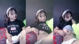 Dedek Gemes Buka-bukaan Pamer Uting Toket Montok