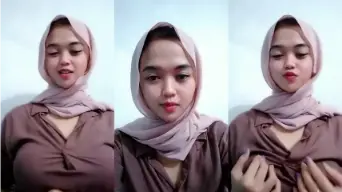 Hijaber Seksi Remas Tetek Bikin Pascol Makin Nafsu