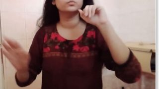 Tonton Video Mandi Bugil Bhabhi Berambut Panjang, Bikin Makin Panas