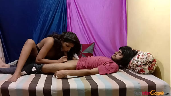 Desi Istri Tetangga Main Mms Sambil Digoyang Suami