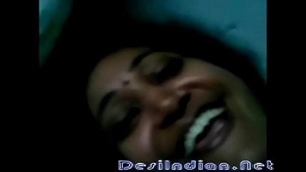 Desi Cewek Manis, Tante Telugu Bikin Meleleh