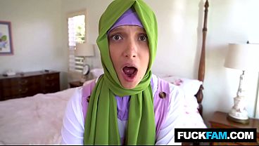 Horny Hijabi Pertama Kali Ngerasain Kontol Gede Izzy Lush Sama Donnie Rock