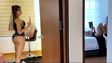 Ibu Mertua Seksi Ketagihan Dengerin Erangan Dari Kamar Sebelah, Langsung Mainin Diri Sendiri!