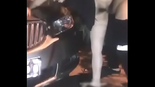 Cewek China Ngentot Di Pinggir Jalan, Memek Basah Kencang