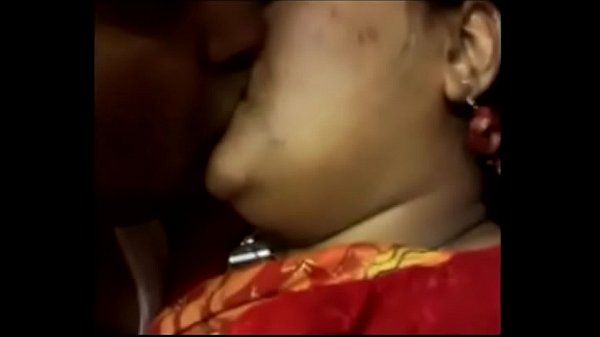 Aunty Desi Lagi Horny, Siap Digoyang Malam Ini.