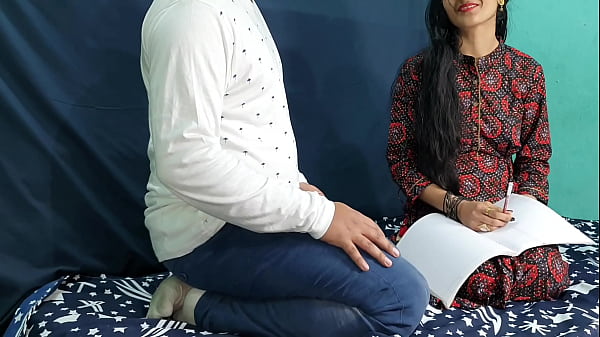 Terkutuklah Guru India Dengan Suara Hindi Yang Jelas, Doggystyle Paling Menggairahkan Yang Pernah Ada.