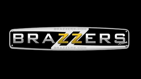 Brazzers, Bintang Porno, Toket Gede Banget Bikin Ngiler
