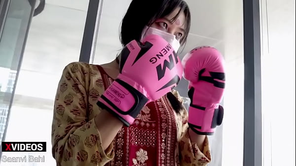 Gadis Petarung Ufc Desi, Pukulannya Bikin Mulus Kayak Ahli