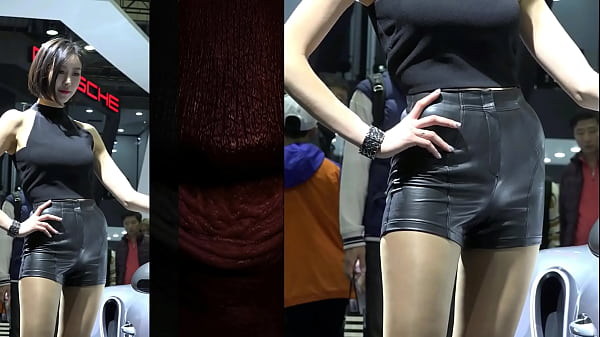 Gadis Cina Nge-goyang Pakai Hotpants Kulit Bikin Greget, Bikin Ngilu Di Paha