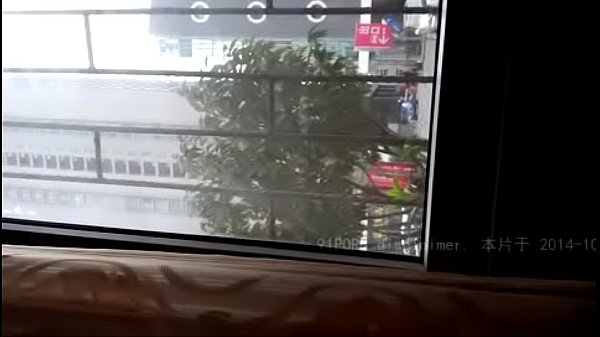 中国人（浩哥）炮友闺蜜饭桌开干，湿透嫩逼狂插猛操，高潮连连喊不停