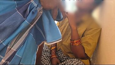Pekerja Bangunan India Lagi Ngentot Panas Sama Tukangnya
