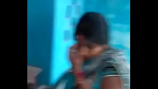 Dési, Bibir Menggigit, Matanya Nakal, Siap Digebukin Sampai Lupa Nama Sendiri.