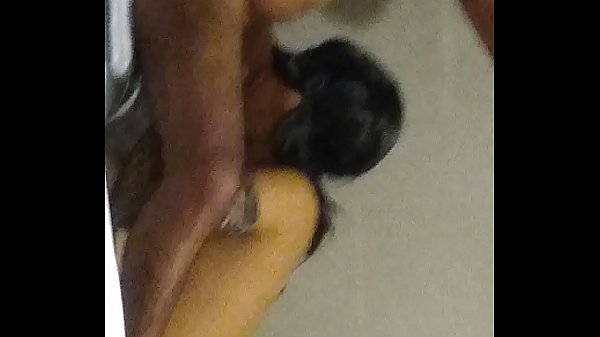 Neha Colok Kontol Kakak Tiri Sambil Mandi, Suara Desahan Bikin Makin Basah