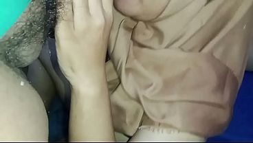 Istri Teman Minta Di Entot, Kasih Tontonan Jilmek Hot