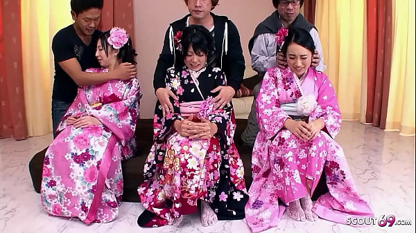Pesta Nge-seks Langka Bareng Tiga Abg Jav Imut Nan Bulu Beleq