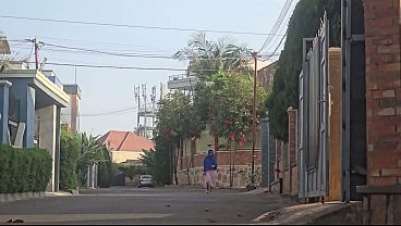 Astaga, Ibu Arab Sange Colmek Memek Di Pinggir Jalan Dekat Rumah.