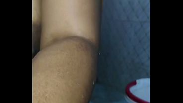 Ibu Tiri Desi India Lagi Mandi, Rekaman Mms Kamera Tersembunyi, Istri Beneran, Bikin Makin Panas.