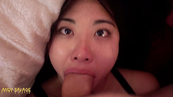 Cewek 19 Tahun China Nunggingin Muka, Crot Di Wajah, Enak Banget.