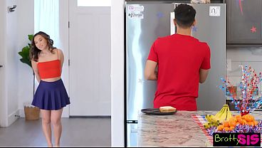 Tungguin Aku Malam Ini, Kimmy Kimm Nunggingin Diego Perez Sampai Banjir Creampie Pas Malam Empat Juli
