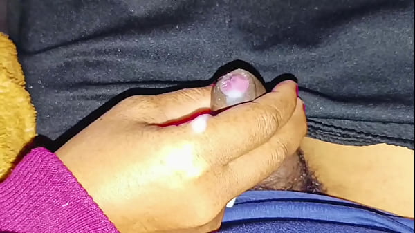 Tanteku Doyan Kontol Mini, Ngeces Liur Liat Batang Mungil.