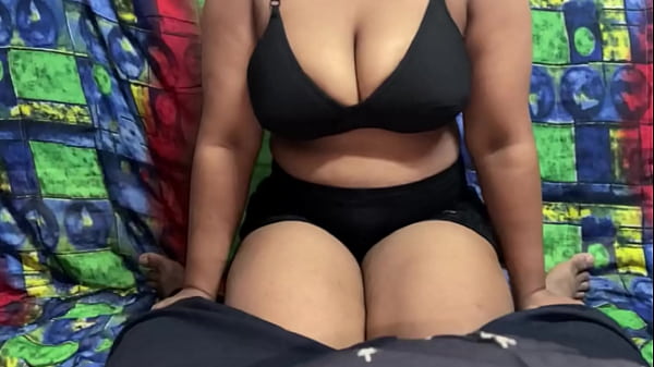 Tante Tiri Digebukin Pas Lagi Becandaan Sama Adeknya, Video Mms Xxx Viral Bikin Malu.