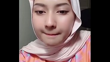 Live Jilbab, Goyang-goyang Bikin Makin Tegang