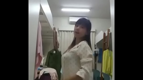 Mantan Cewek China Indo Goyang Striptis, Bikin Makin Ngilu